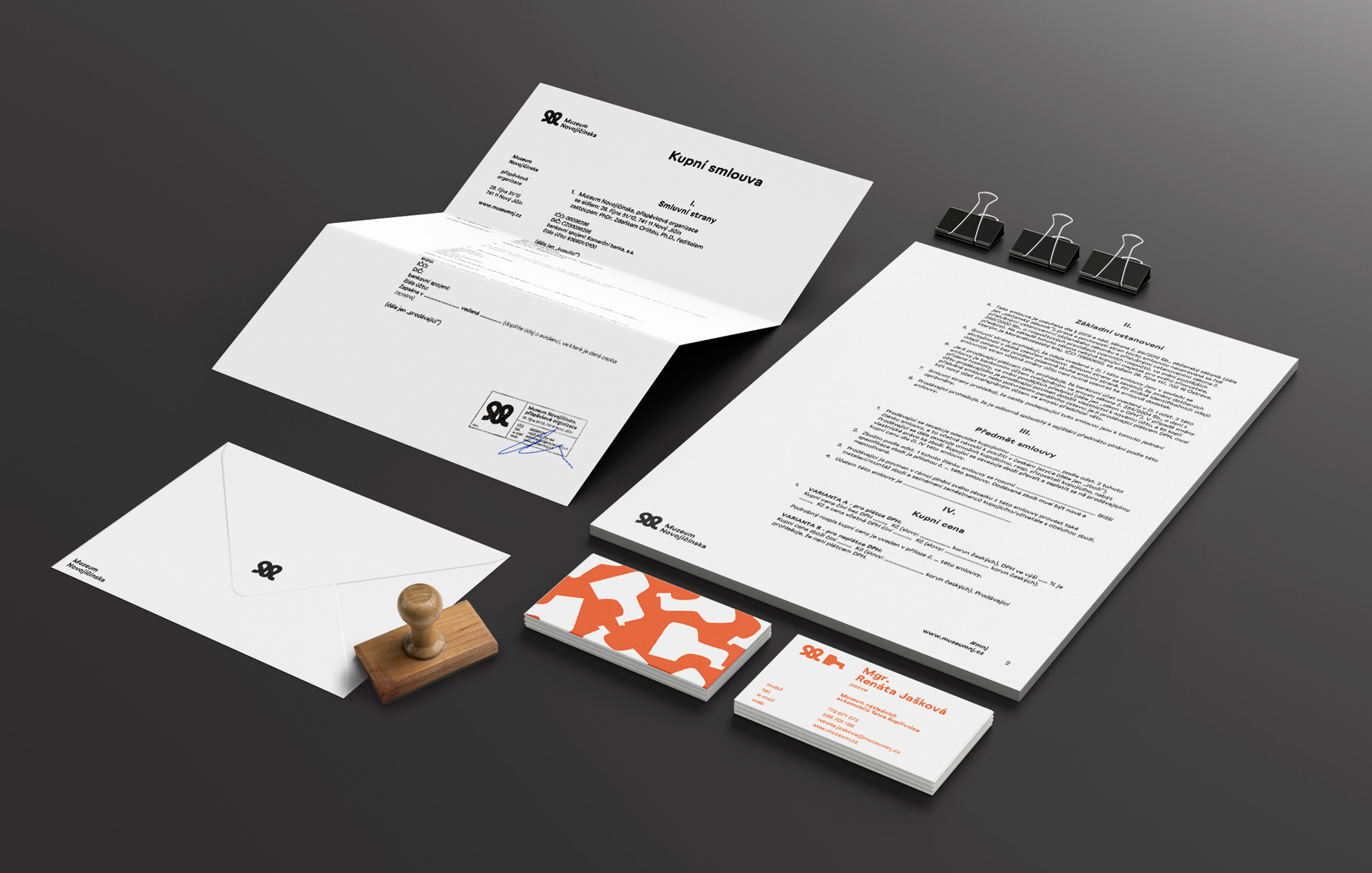 Stationery_Mockup_1